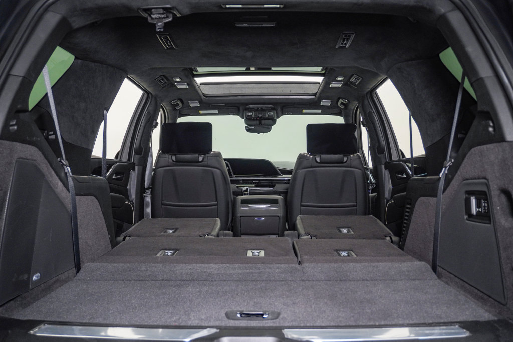 Used 2023 Cadillac Escalade V w/ Heavy-Duty Trailer Package AWD/4WD image 37