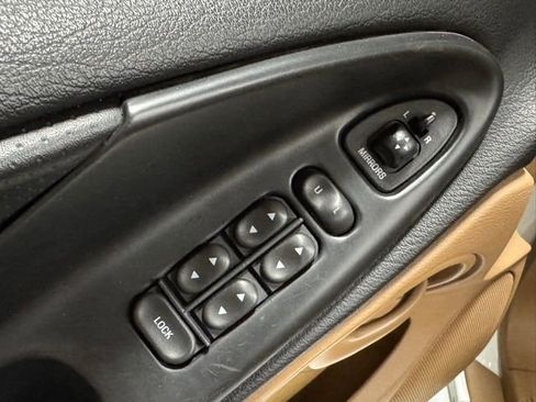 Used 1995 Ford Mustang GT RWD image 17