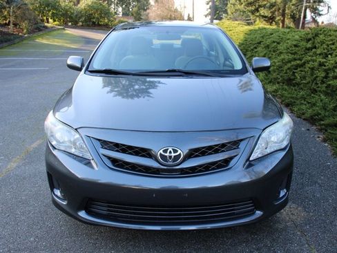 Used 2013 Toyota Corolla L image 9