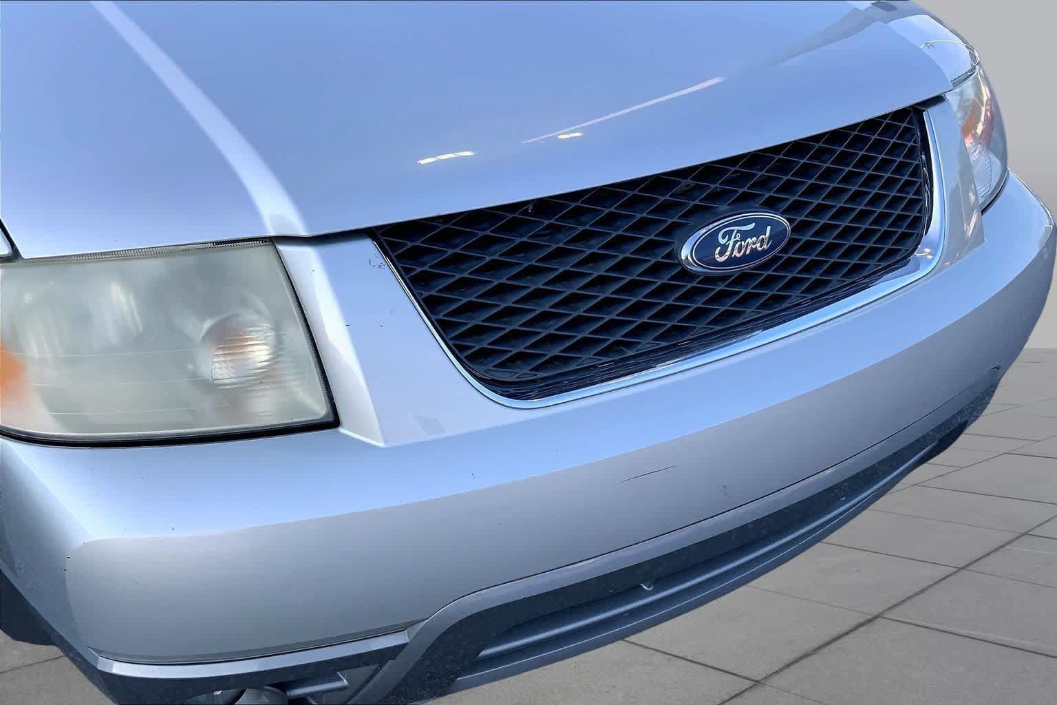 Used 2007 Ford Freestyle SEL FWD image 25