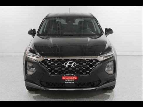Used 2019 Hyundai Santa Fe SE AWD/4WD image 2