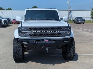 Used 2022 Ford Bronco Badlands w/ Sasquatch Package AWD/4WD video 2