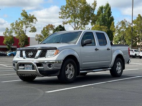 Used 2006 Nissan Frontier SE w/ (P01) Power Pkg RWD image 1