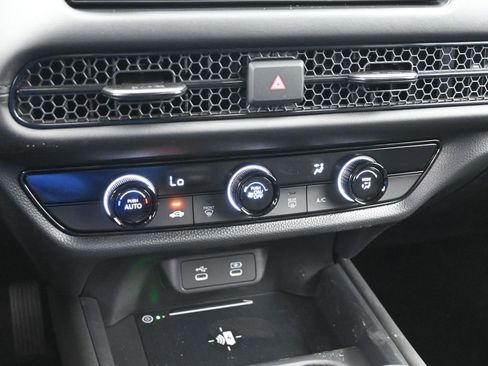 New 2026 Honda HR-V LX image 14