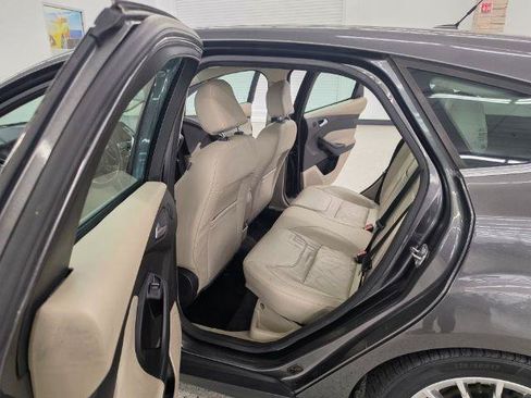 Used 2016 Ford Focus Electric Hatchback FWD image 32