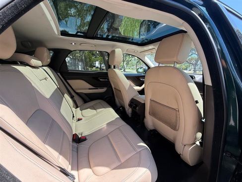 Used 2018 Jaguar F-PACE Prestige AWD/4WD image 19