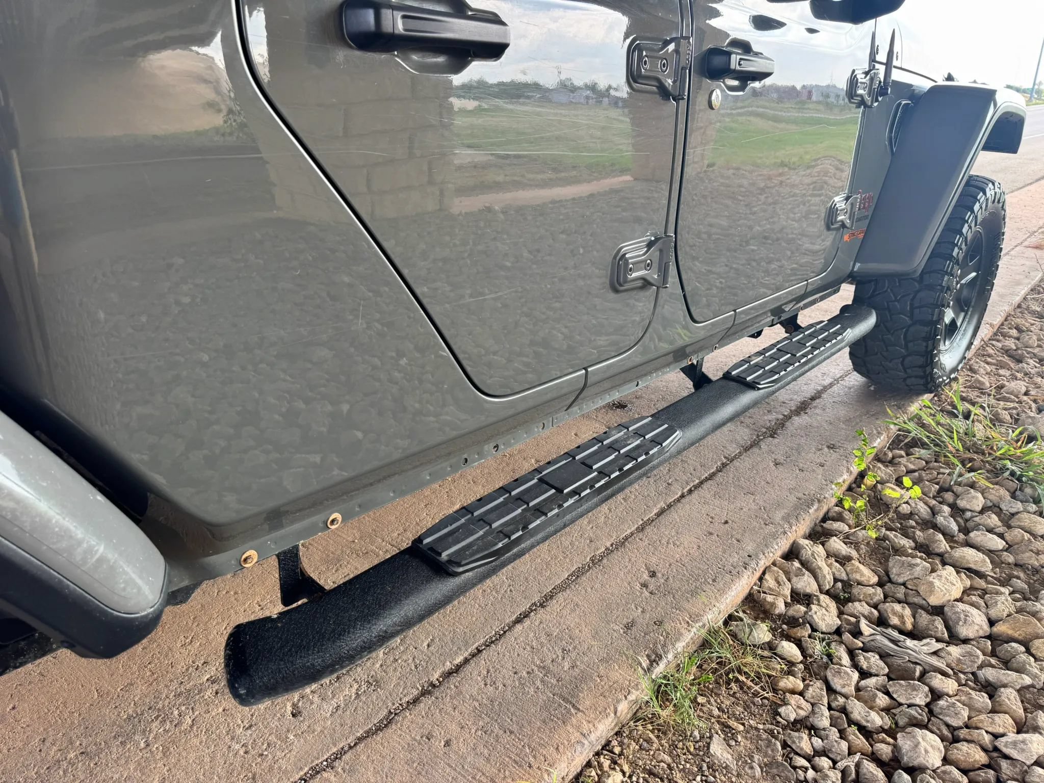 Used 2020 Jeep Gladiator Mojave AWD/4WD image 21