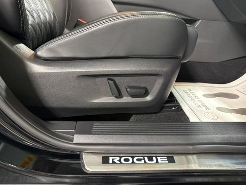 Used 2021 Nissan Rogue Platinum AWD/4WD image 11