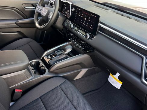 New 2026 GMC Canyon Elevation RWD image 13