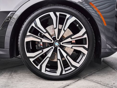 Used 2026 BMW X7 M60i AWD/4WD image 22