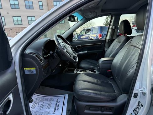 Used 2011 Hyundai Santa Fe Limited image 9