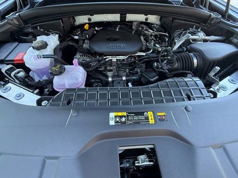 New 2026 Jeep Grand Cherokee Limited image 32