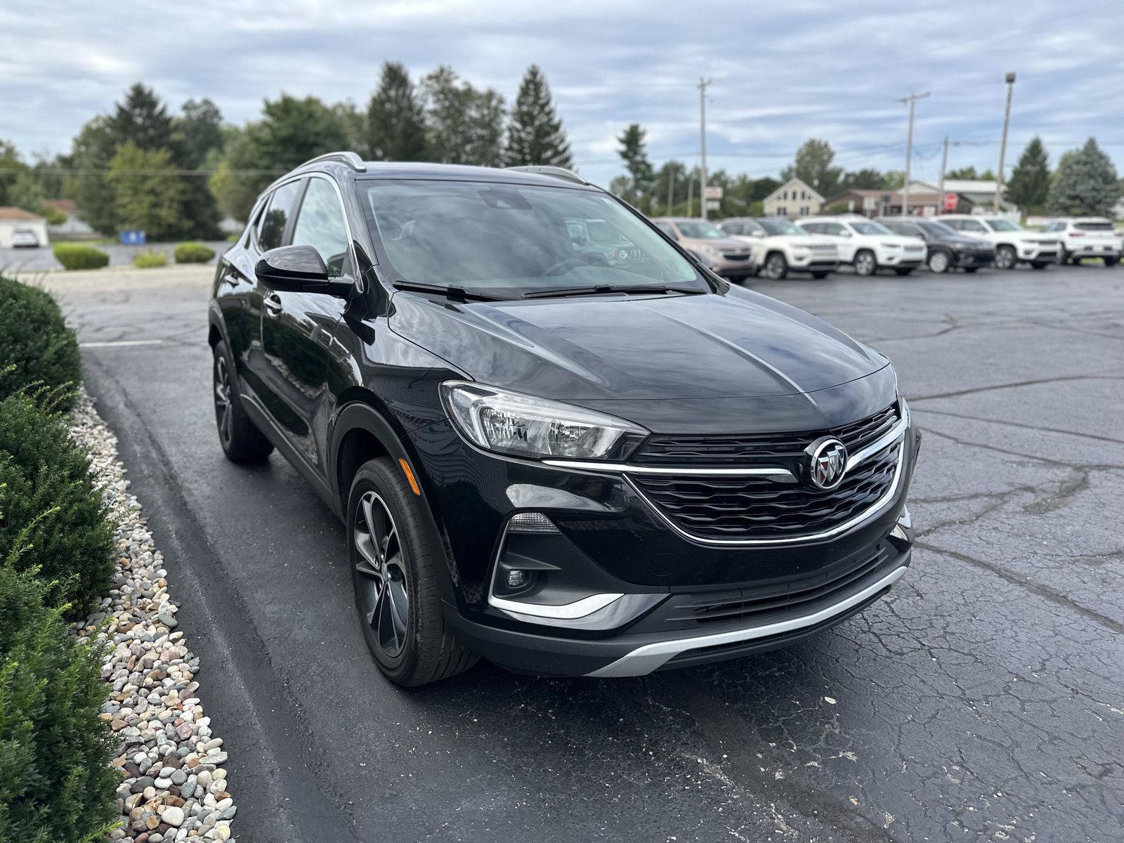 Used 2023 Buick Encore GX Select w/ Safety Package II AWD/4WD image 5