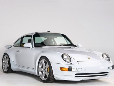 Used 1997 Porsche 911 Carrera image 2
