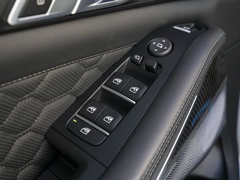 Used 2026 BMW X5 M Competition w/ Executive Package image 43