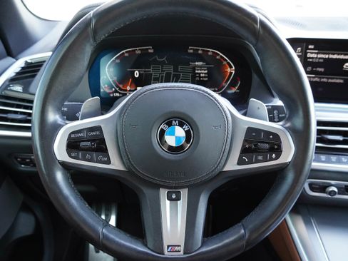 Used 2021 BMW X5 xDrive40i w/ M Sport Package AWD/4WD image 17