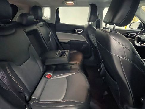 Used 2022 Jeep Compass Limited image 22