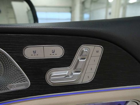 Used 2020 Mercedes-Benz GLS 450 4MATIC image 41