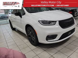 New 2026 Chrysler Pacifica Select w/ S Appearance Package 360° Tour