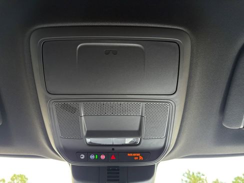 New 2025 Chevrolet Traverse LT w/ Enhanced Driving Package image 31