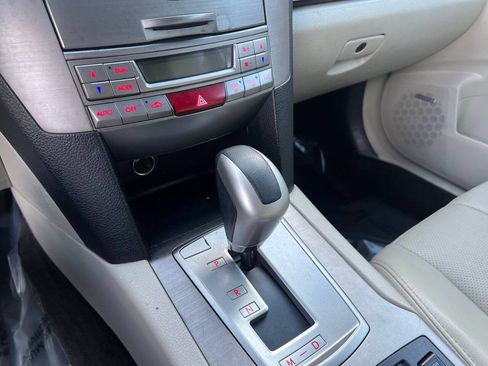 Used 2012 Subaru Outback 3.6R Limited AWD/4WD image 25