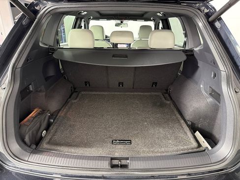 Used 2019 Volkswagen Tiguan SEL Premium R-Line AWD/4WD image 23