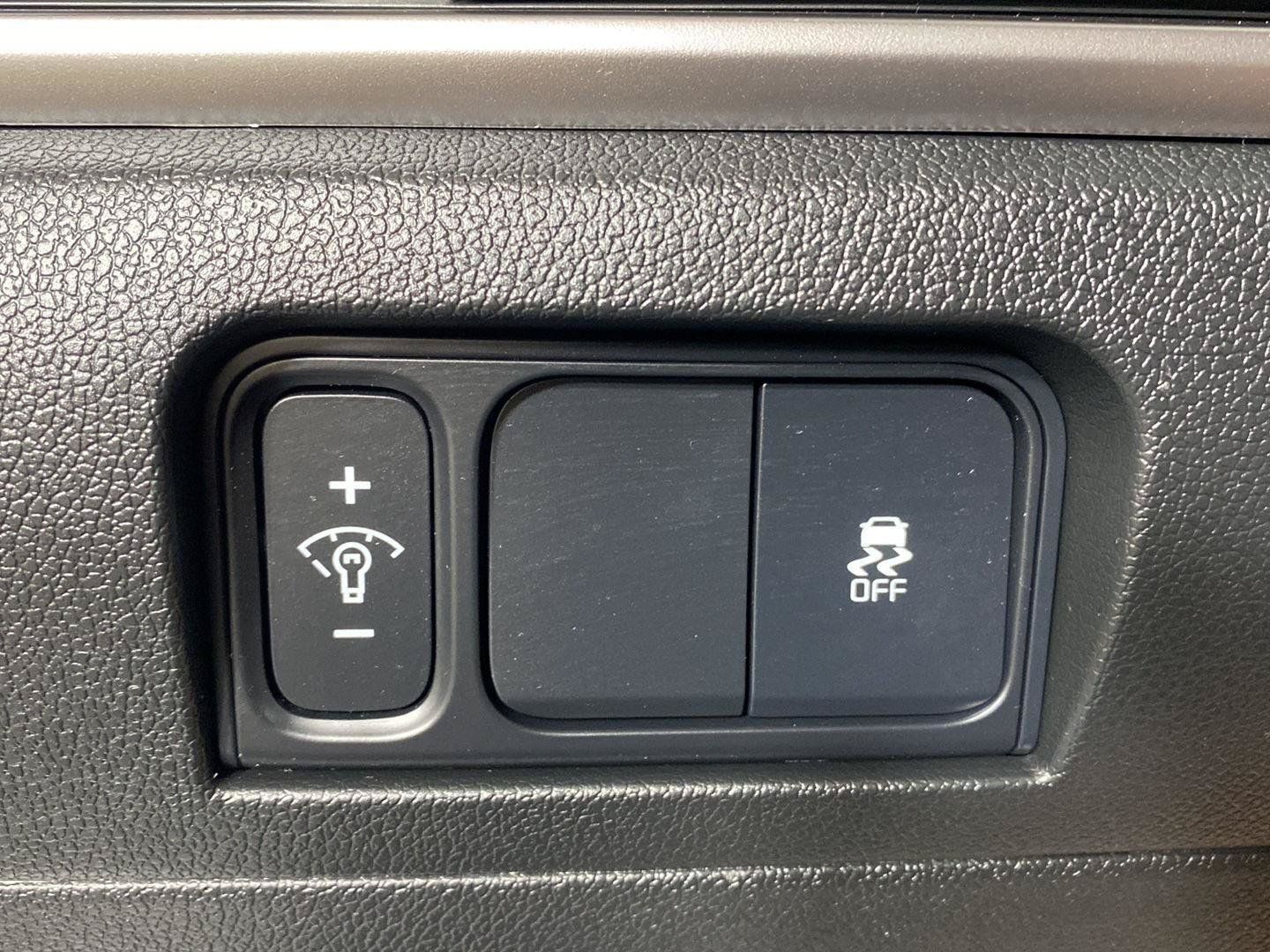 Used 2025 Kia Sorento S AWD/4WD image 19