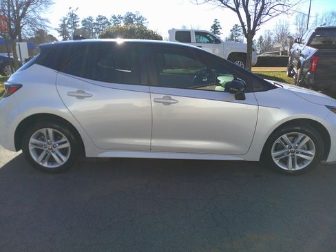 Used 2022 Toyota Corolla SE image 11