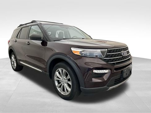 Used 2022 Ford Explorer XLT w/ Equipment Group 202A AWD/4WD image 7