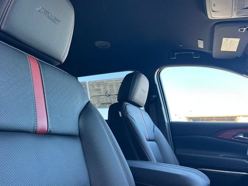 New 2026 Chevrolet Traverse RS FWD image 19