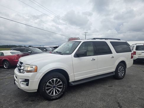 Used 2017 Ford Expedition EL XLT w/ Equipment Group 202A AWD/4WD image 2