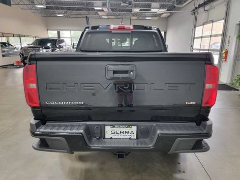 Used 2021 Chevrolet Colorado Z71 w/ Z71 Midnight Edition AWD/4WD image 6