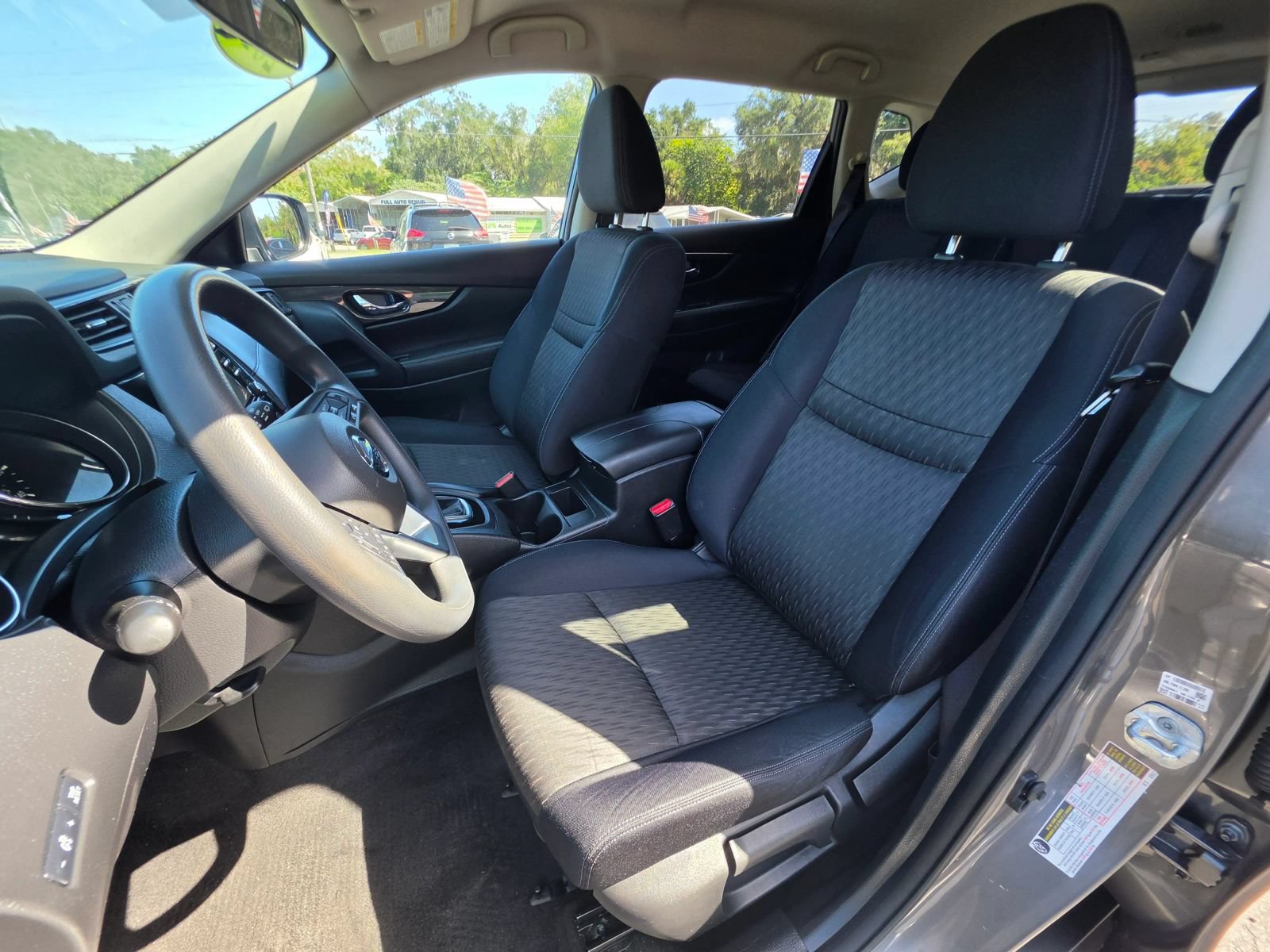Used 2017 Nissan Rogue S w/ S Appearance Package FWD image 14