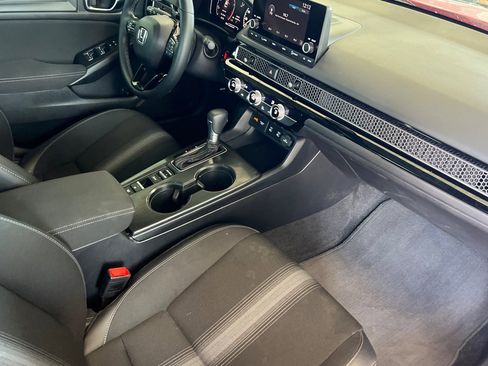 Used 2025 Honda Civic Sport image 12
