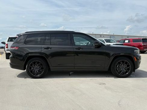 Used 2025 Jeep Grand Cherokee L Summit AWD/4WD image 6