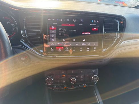 Used 2025 Dodge Durango GT AWD/4WD image 8