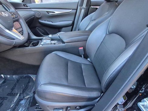Used 2023 INFINITI QX50 Luxe AWD/4WD image 16