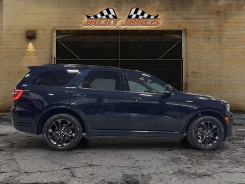 Used 2024 Dodge Durango GT image 11