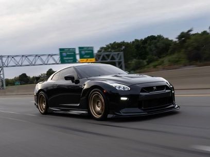 Used 2019 Nissan GT-R Premium w/ Premium Interior Package