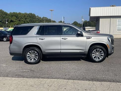 Used 2025 GMC Yukon Denali AWD/4WD image 2