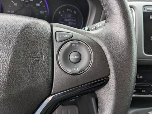 Used 2018 Honda HR-V EX-L image 32