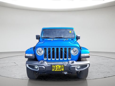 Used 2020 Jeep Gladiator Overland AWD/4WD image 8