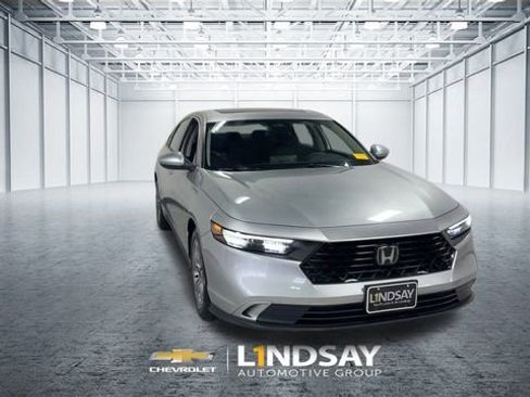 Used 2024 Honda Accord EX image 4