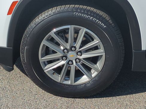 Used 2022 Chevrolet Traverse LT image 31
