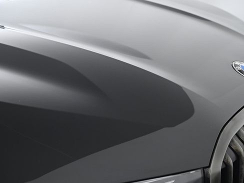 Used 2022 BMW X7 xDrive40i w/ M Sport Package image 10