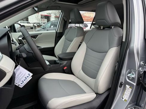 New 2025 Toyota RAV4 XLE Premium image 8