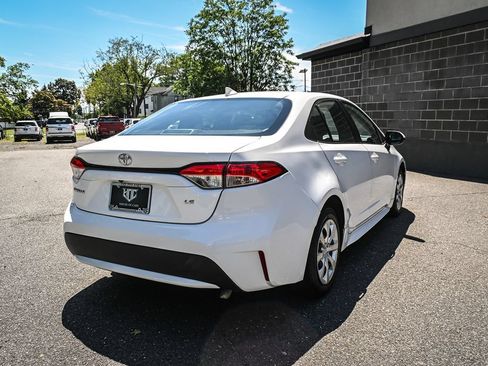 Used 2022 Toyota Corolla LE FWD image 5