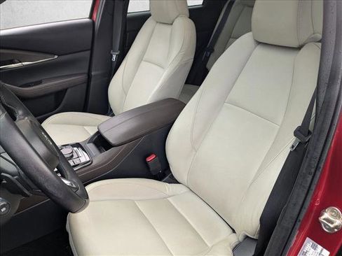 Used 2022 MAZDA CX-30 AWD 2.5 S w/ Premium Package image 17