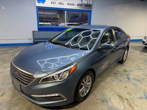 Used 2015 Hyundai Sonata SE image 4
