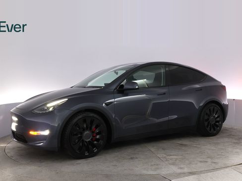 Used 2023 Tesla Model Y Performance AWD/4WD image 17